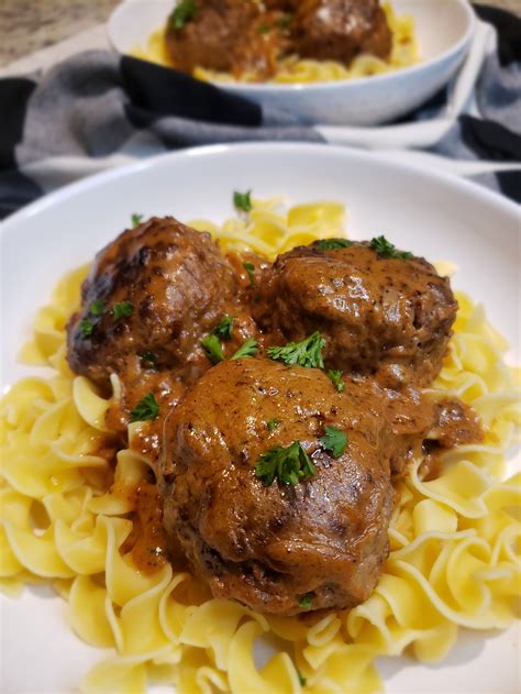 Swedish Meatballs with Gravy