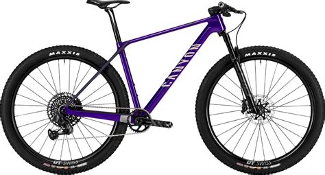 2023 Canyon Exceed CF SLX CLLCTV – Specs, Comparisons, Reviews – 99 Spokes