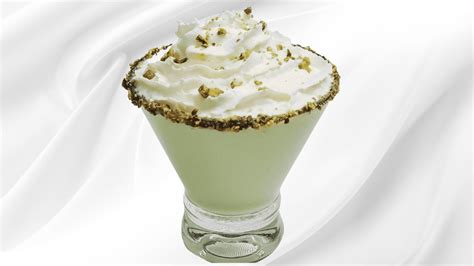 The BEST Pistachio Martini You Can Make At Home - Jenahoward