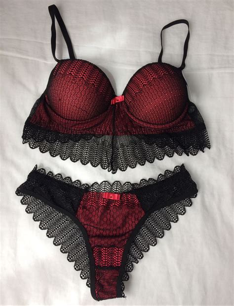 Conjunto De Lingerie Em Renda Preto Com Vermelho Lingerie Feminina