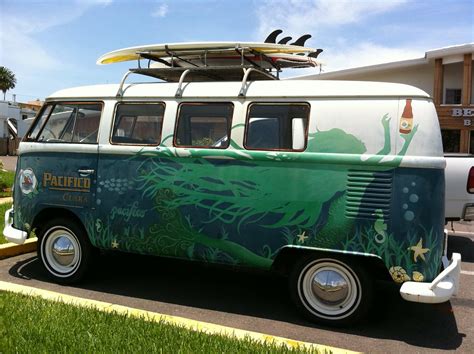 Vw Surf Bus Parked At The Postcard Inn The Magnolia Project Flickr