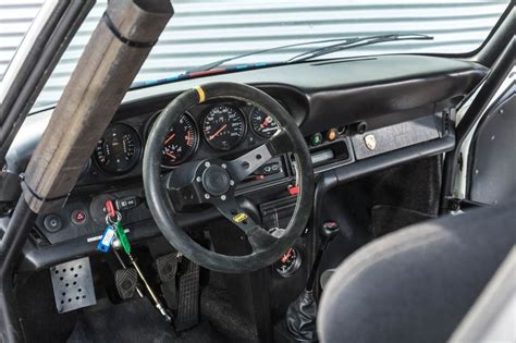 Buy This Classic Porsche 935 Racer And The Vw Bus To Go With It Carscoops Porsche