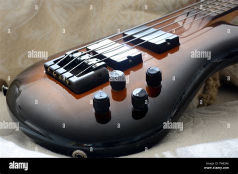 Bass Guitar Hi Res Stock Photography And Images Alamy