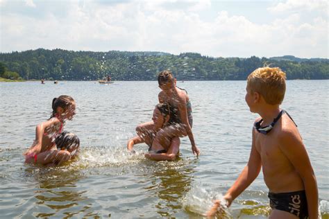 Baignade Surveill E Au Lac De Lavalette Sucs Loire Tourisme