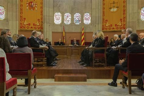 La Falta De Jueces Deja A Los Juzgados Catalanes Al L Mite Y En Una