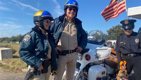 Ça ravive de bons souvenirs des motards rendent hommage à la série