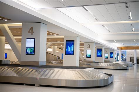 Baggage Claim Area At Deltas Terminal At Laguardia Delta News Hub