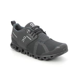 On Running Cloud Waterproof Shoes in Black — UFO No More