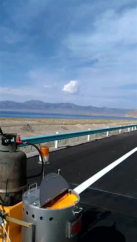 Hw Thermoplastic Self Propelled Convex Line Marking Vibration Road