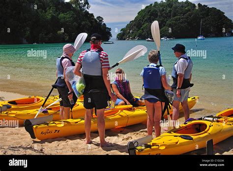 Kayaking at Kaiteriteri Beach, Kaiteriteri, Tasman Bay, Nelson Region ...