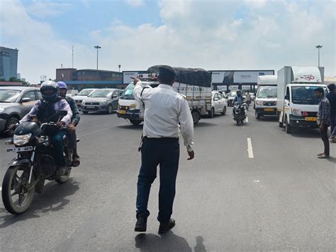 Nari Shakti March In Delhi Today Avoid These Roads Read Traffic