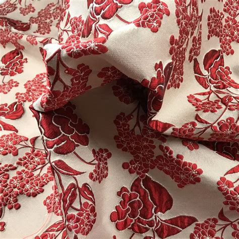 140cm Wide Red Floral Jacquard Brocade Fabric For Spring And Autumn