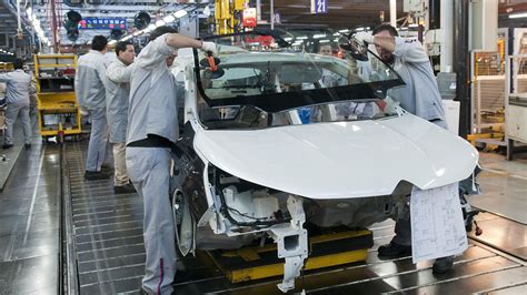 El Sector Automotriz No Levanta Cabeza Y Sufre El Impacto De La Recesión