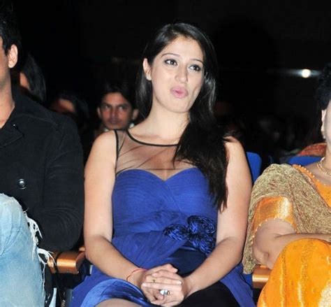 DIGITAL TAMIL ENTERTAINMENT TAMIL ACTRESS LAKSHMI HOT SHOW IN FUNCTION PICTURES