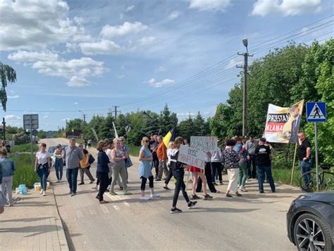 Mieszkańcy Kaszub protestują przeciwko zamknięciu drogi