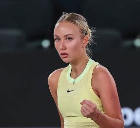 Anastasia Potapova: Who Is Her Coach? Age, Career, Net Worth 2024 And More