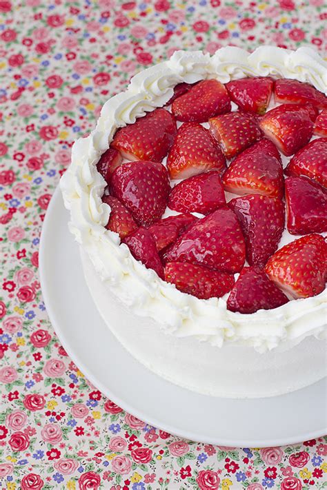 Tarta De Fresas Y Nata Crema De Leche Cocina