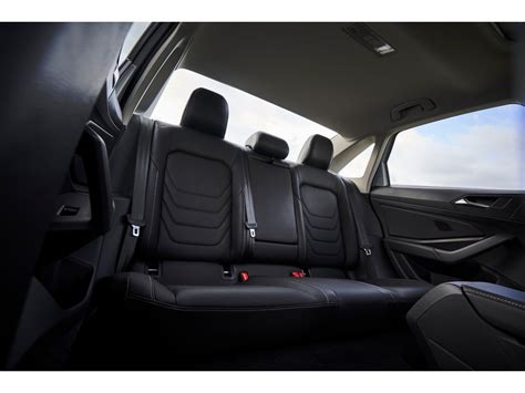 2019 Volkswagen Jetta: 74 Interior Photos | U.S. News