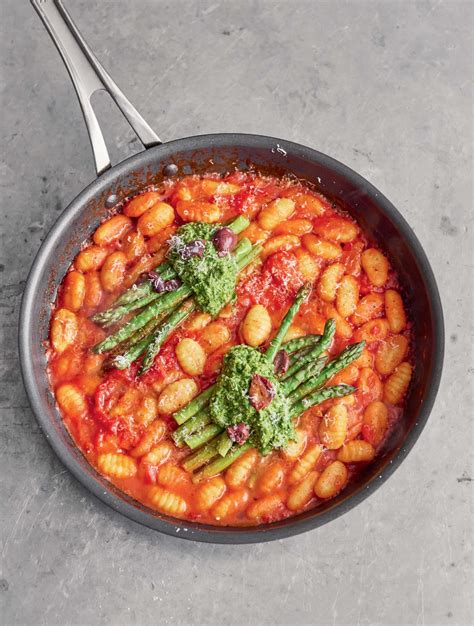 Jamie Oliver Tomato Gnocchi Recipe One Pan Wonders Channel