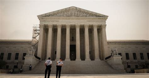 Supreme Court Freezes Ruling That Would Curb Government Contact With