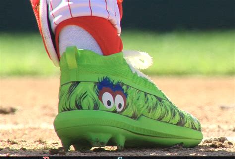 Bryce Harper's 'Phillie Phanatic' Cleats — UNISWAG