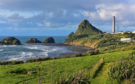 Government Warned Over Toxic Chemicals On New Plymouth Beach RNZ News