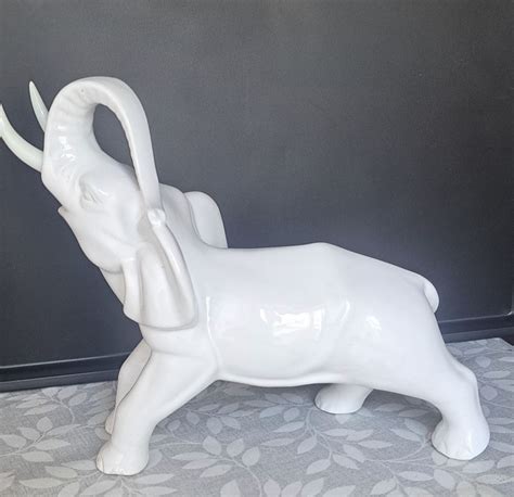 Elefante Em Porcelana Portuguesa Lumiar OLX Portugal