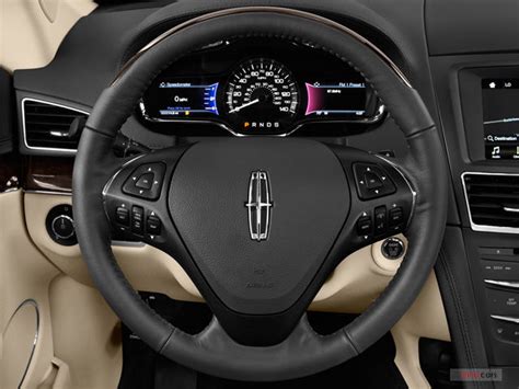 2019 Lincoln MKT: 49 Interior Photos | U.S. News