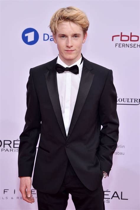 Pin By Meli Azul On Louis Hofmann In 2024 Louis Hofmann Mens