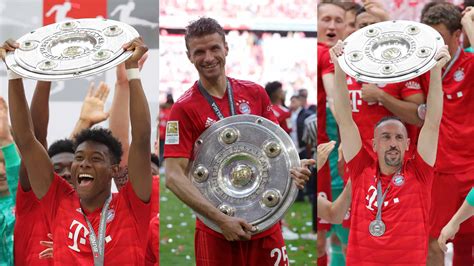 Bundesliga Trophy Name - 17 278 Bundesliga Cup Photos And Premium High ...