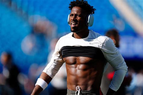 Tampa Bay Buccaneers Antonio Brown Goes Viral After Removing Jersey