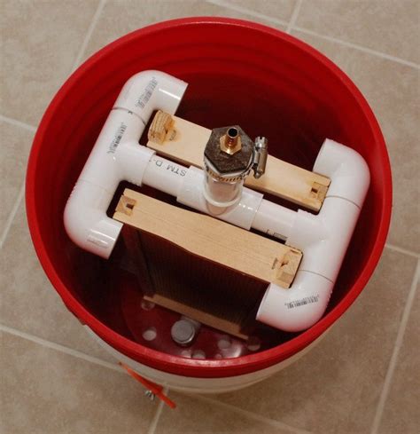 Honey Spinner Made Out Of Pvc And 5 Gallon Buckets Honey Bees Forum At Permies Bee Keeping