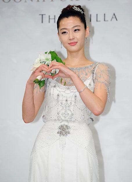 Jewel Me Love: Jun Ji-hyun Married Today