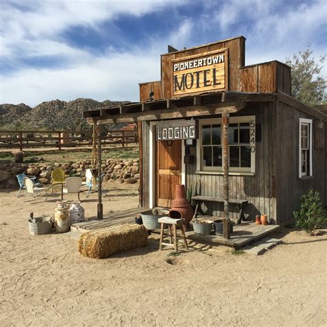 Hello USA: pioneertown motel