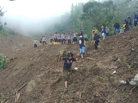 Tim Sar Gabungan Lanjutkan Pencarian 2 Korban Longsor Di Tana Toraja