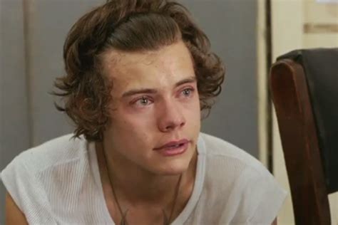 Harry Styles Of One Direction Breaks Down In Tears In Red Nose Day