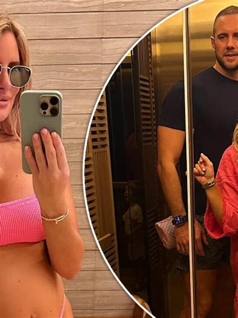 Towie S Pregnant Danielle Armstrong Stunning In A Pink Bikini As