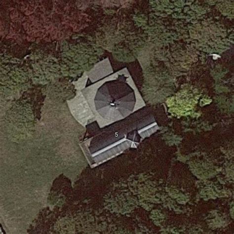 'Menemsha Pond House' by Mark Hutker in Martha's Vineyard, MA (Google Maps)