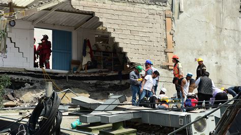 Forte Terremoto Deixa Mortos No M Xico Isto Independente