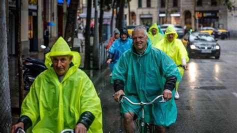 TIEMPO Protecció Civil amplía la alerta por fuertes lluvias a casi