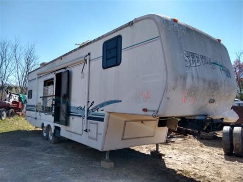 34FT fifth wheel RV camper with slides out NO TITE | Live and Online ...