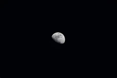 Waning Gibbous Moon Wallpapers - Wallpaper Cave