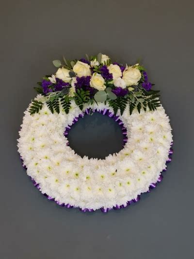 Wreath White Based Buy Online Or Call 01332 293543