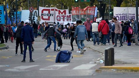 Las Mejores Fotos De La Convención Demócrata En Su Tercera Jornada Infobae