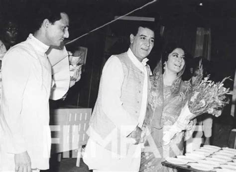 meena kumari family photo