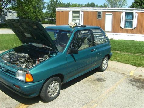 1993 Ford Festiva - Information and photos - MOMENTcar