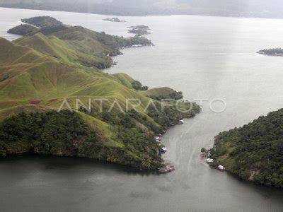 DANAU SENTANI DI PAPUA | ANTARA Foto