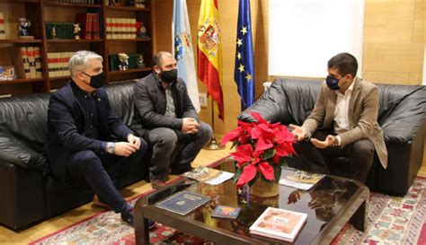 O delegado territorial da Xunta en Ourense Gabriel Alén reúnese co