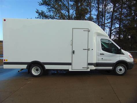 2019 Ford Transit Single Axle Box Truck 32l Automatic For Sale 815