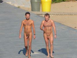 Photo Naked Men On The Beach Page LPSG